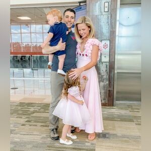 Fans Mom Demre ruffle sleeve dress